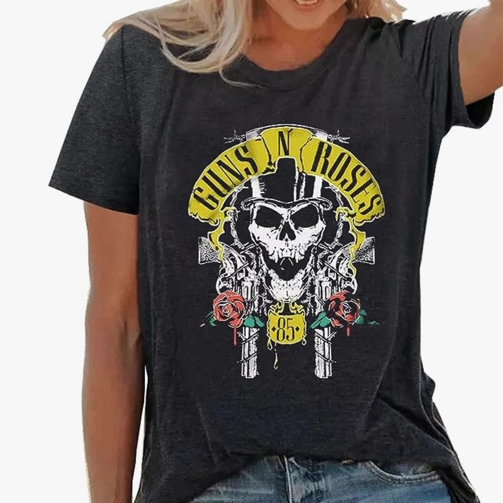 NWOT Guns n Roses T-shirt